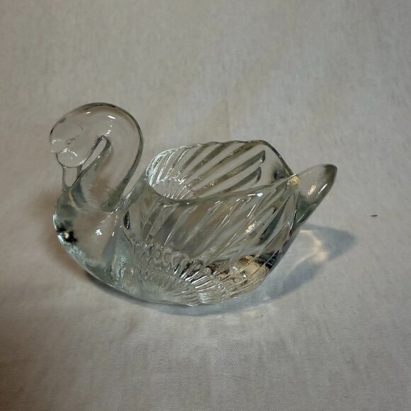 Bledermann Other - Bledermann Glass Swan Dish Vintage Made in Taiwan Clear Trinket Candy Bowl